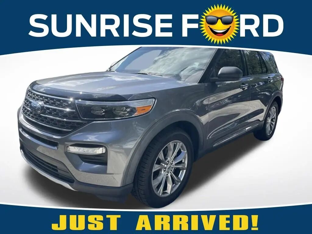 2021 Ford Explorer XLT — photo 1 of 39