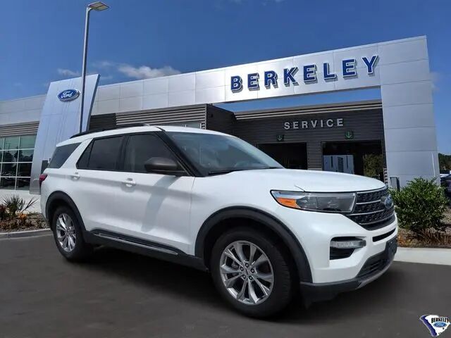 2021 Ford Explorer XLT — photo 1 of 14