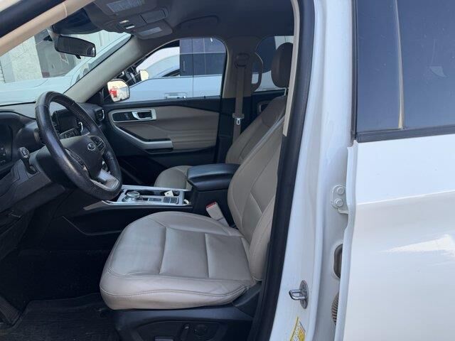 2022 Ford Explorer XLT — photo 1 of 26