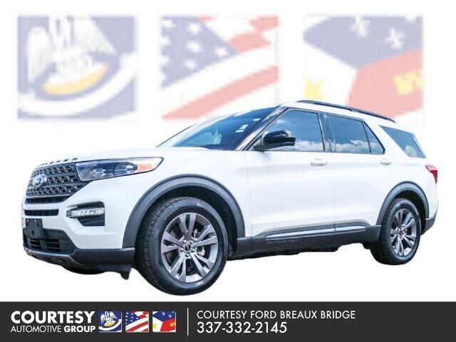 2023 Ford Explorer XLT — photo 1 of 26