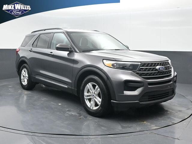 2023 Ford Explorer XLT — photo 1 of 13