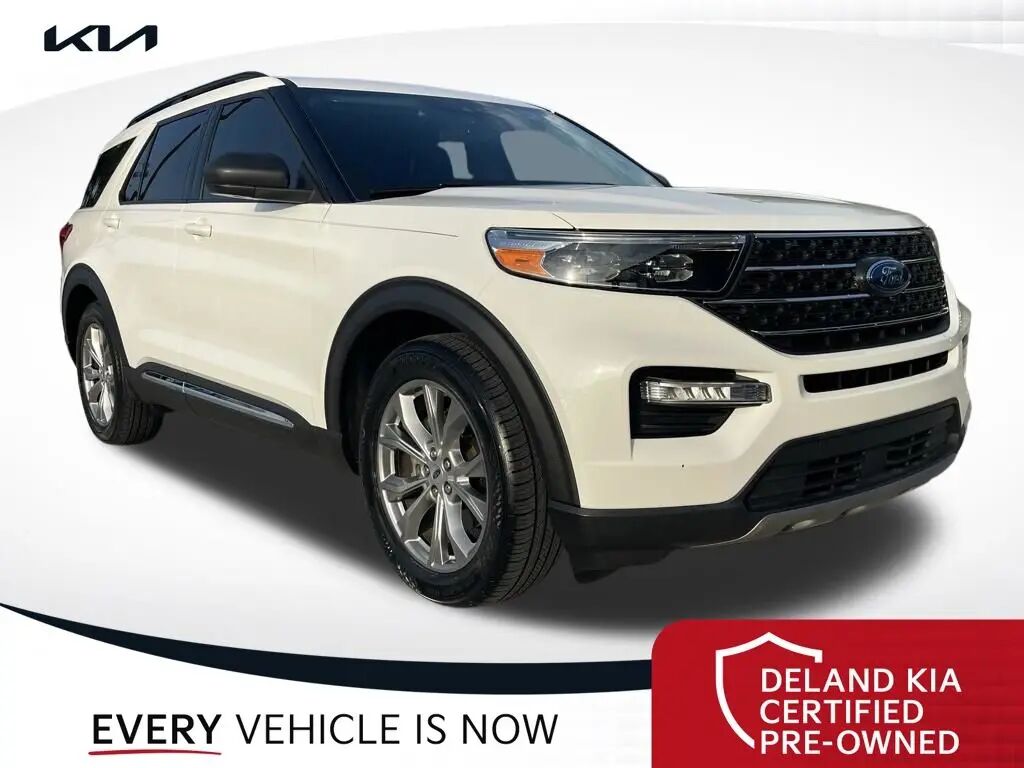 2023 Ford Explorer XLT — photo 1 of 13