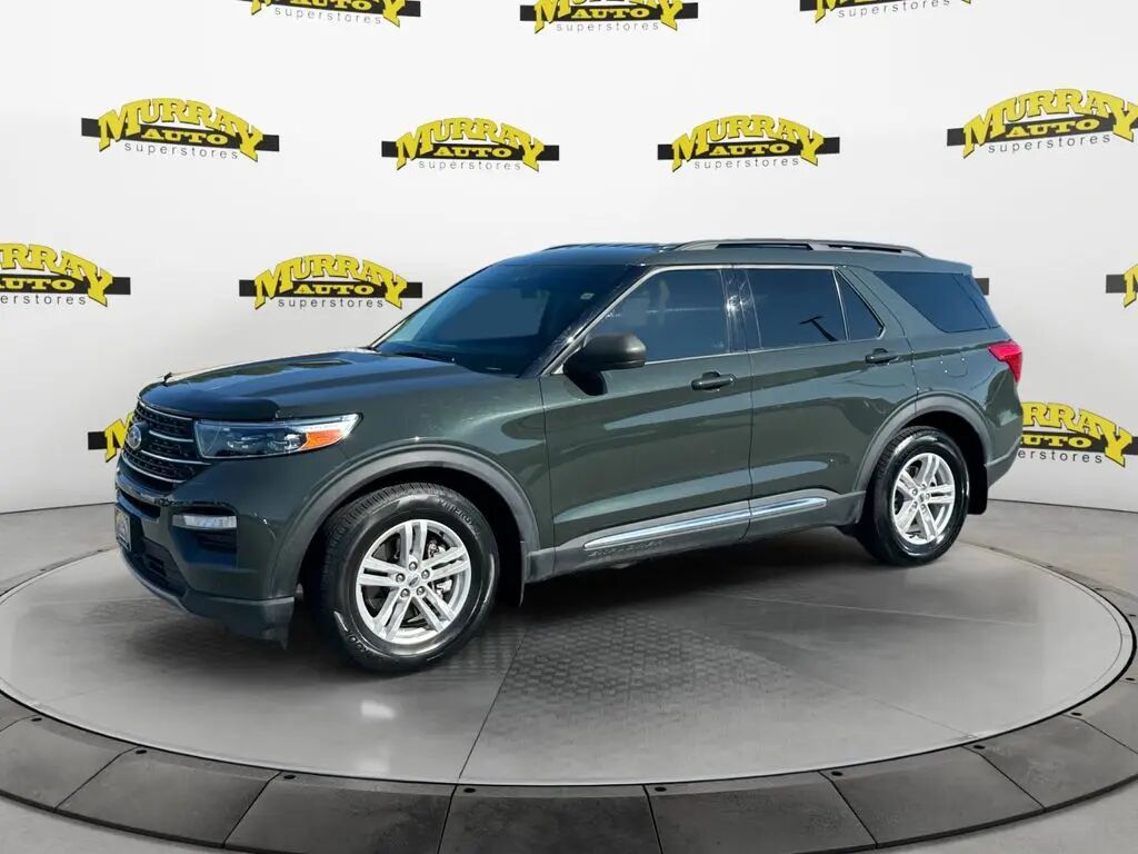 2024 Ford Explorer XLT — photo 1 of 26
