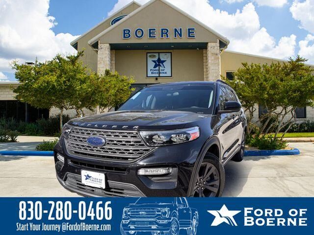 2024 Ford Explorer XLT — photo 1 of 26