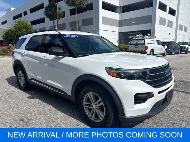 2020 Ford Explorer XLT — photo 1 of 6