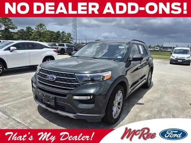 2022 Ford Explorer XLT — photo 1 of 13