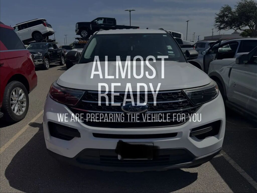 2020 Ford Explorer XLT — photo 1 of 5
