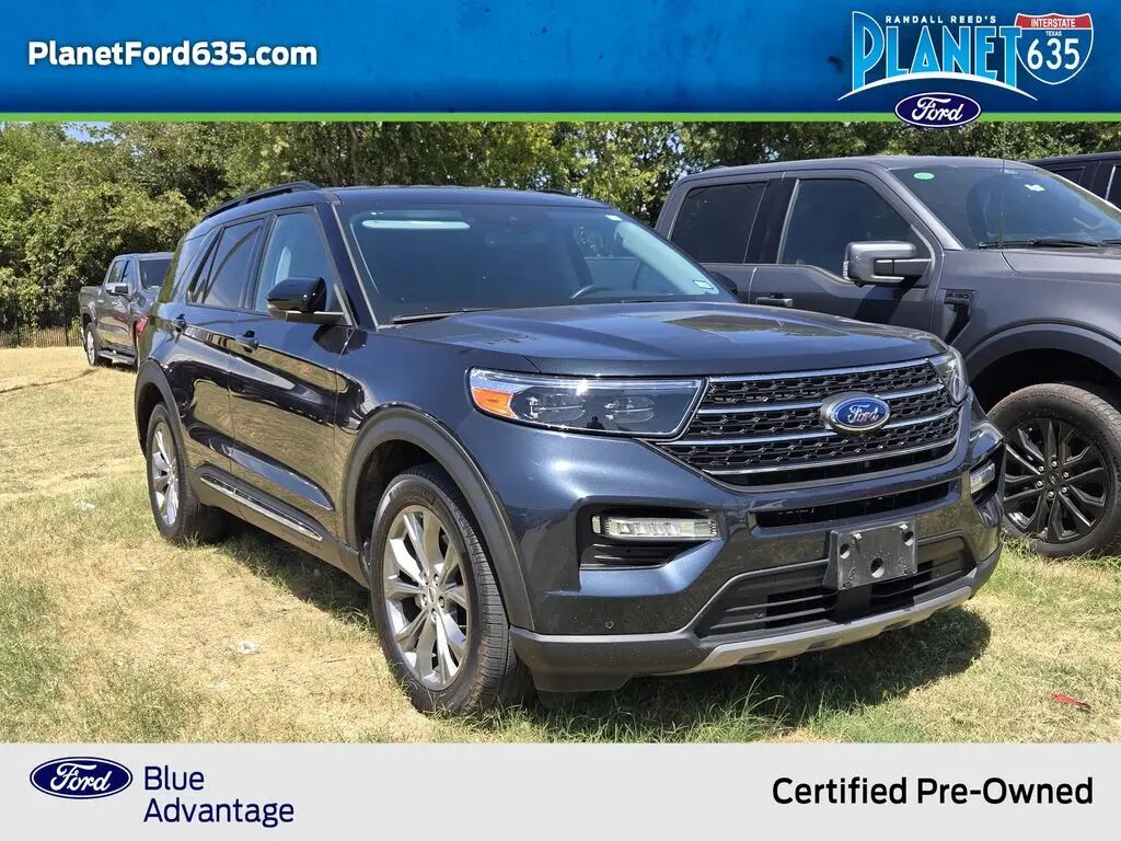 2023 Ford Explorer XLT — photo 1 of 10