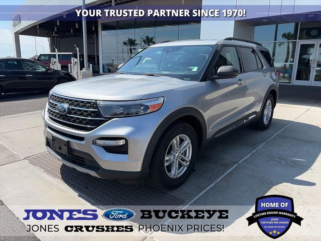 2023 Ford Explorer XLT — photo 1 of 1