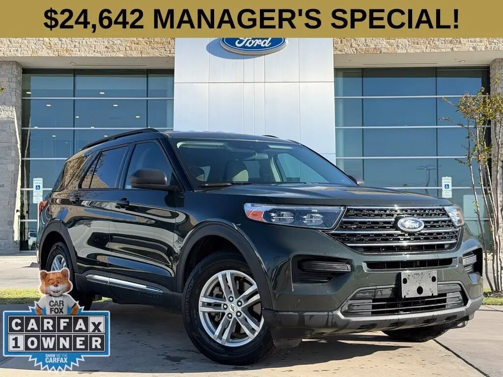 2023 Ford Explorer XLT — photo 1 of 13