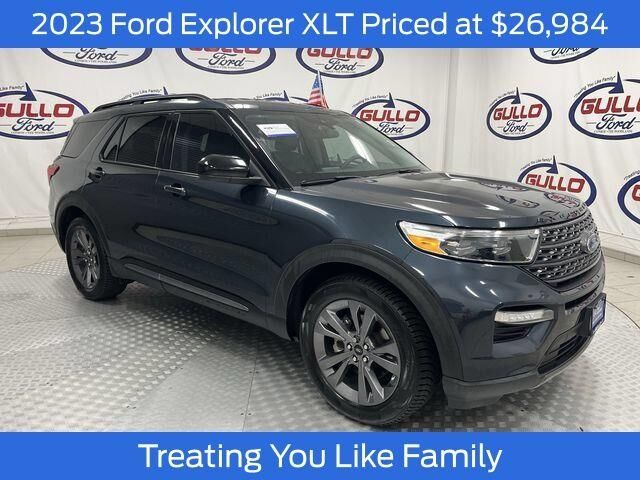 2023 Ford Explorer XLT