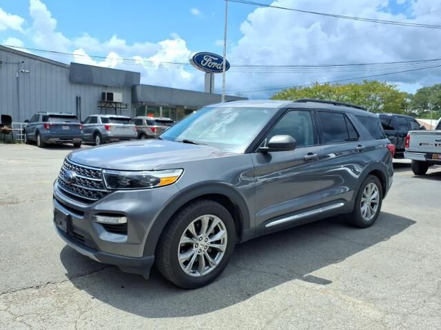 2022 Ford Explorer XLT — photo 1 of 26