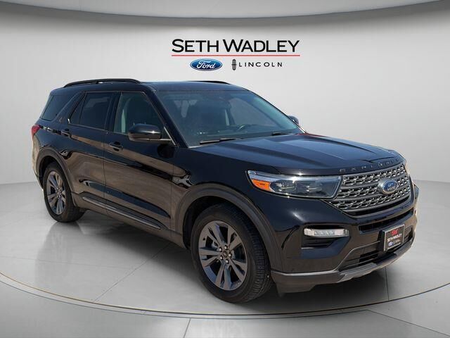 2022 Ford Explorer XLT — photo 1 of 26