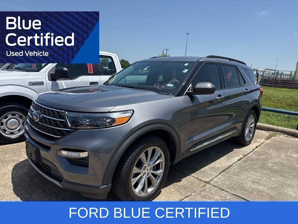 2022 Ford Explorer XLT — photo 1 of 2