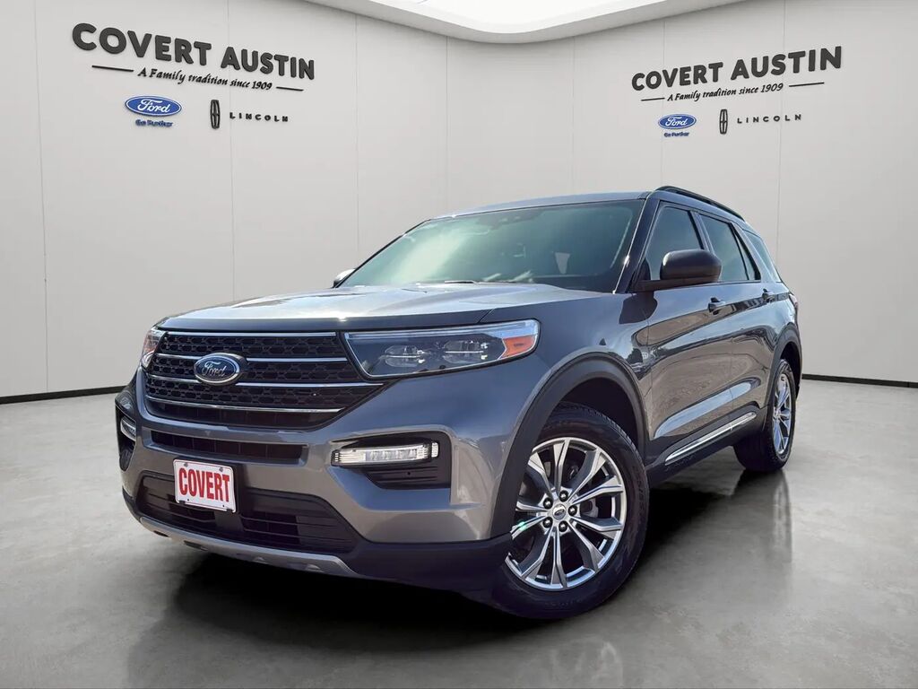 2023 Ford Explorer XLT — photo 1 of 26