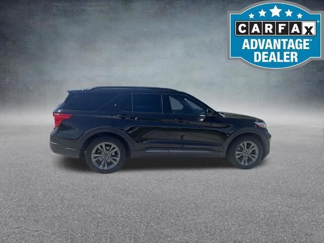 2023 Ford Explorer XLT — photo 1 of 2