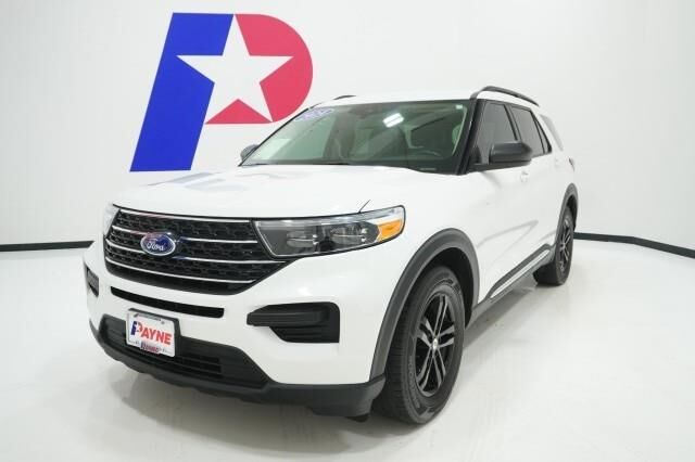 2024 Ford Explorer XLT — photo 1 of 26