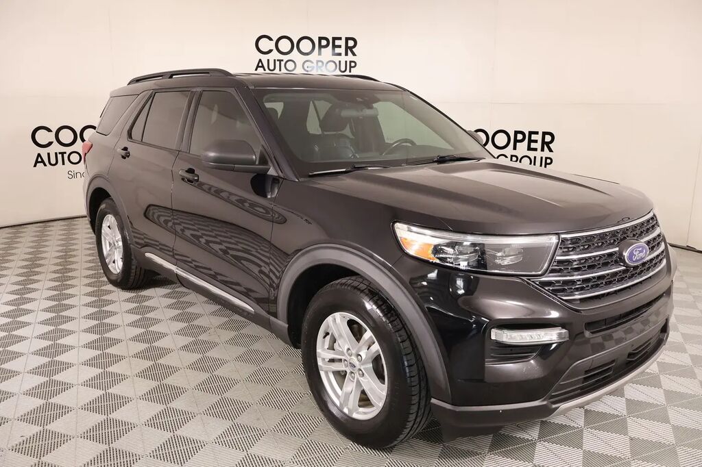 2020 Ford Explorer XLT — photo 1 of 13