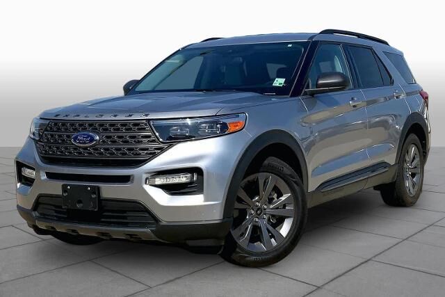 2021 Ford Explorer XLT — photo 1 of 52