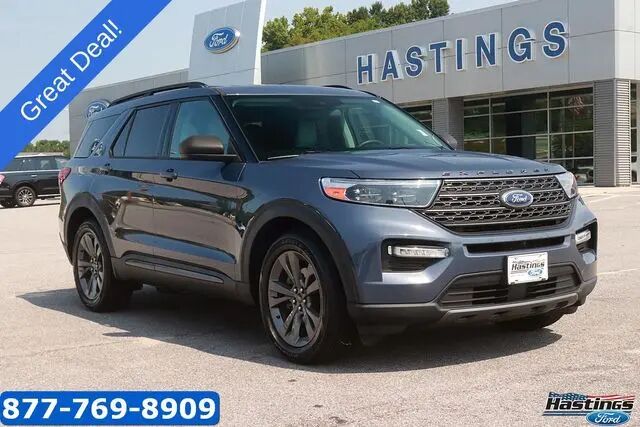 2021 Ford Explorer XLT — photo 1 of 13