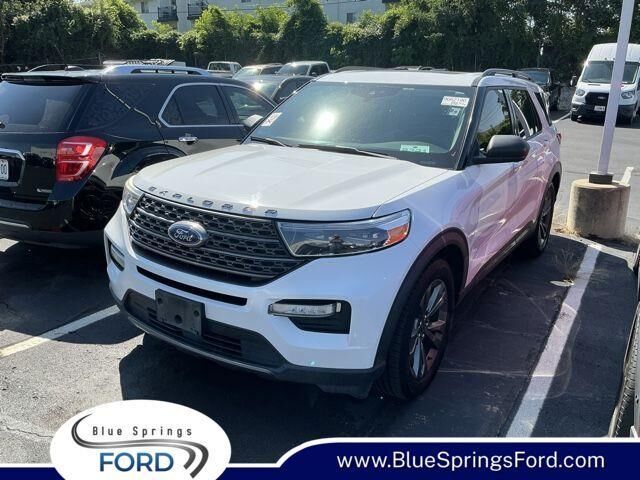 2021 Ford Explorer XLT — photo 1 of 16