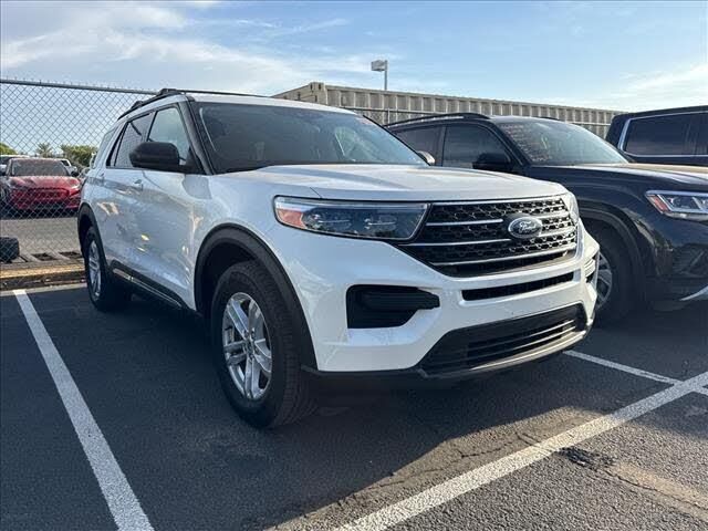 2023 Ford Explorer XLT — photo 1 of 1