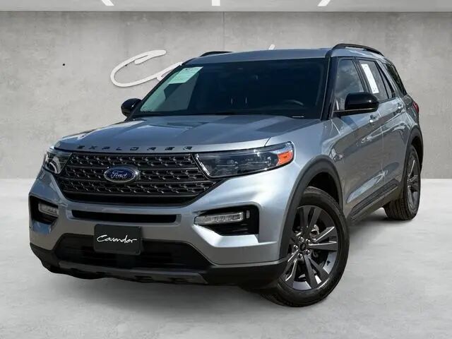 2023 Ford Explorer XLT — photo 1 of 12