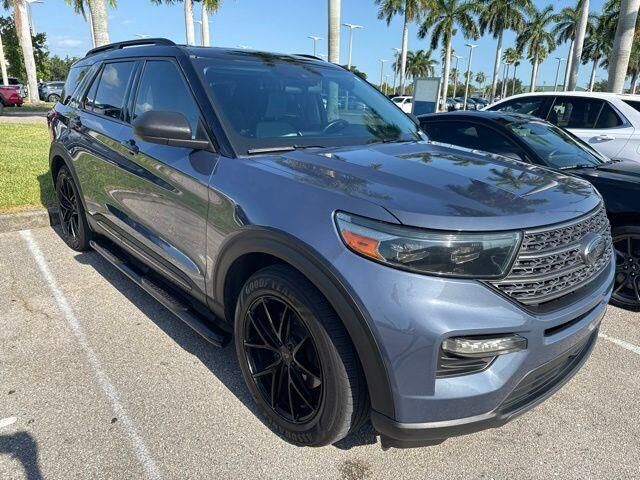2021 Ford Explorer XLT — photo 1 of 26