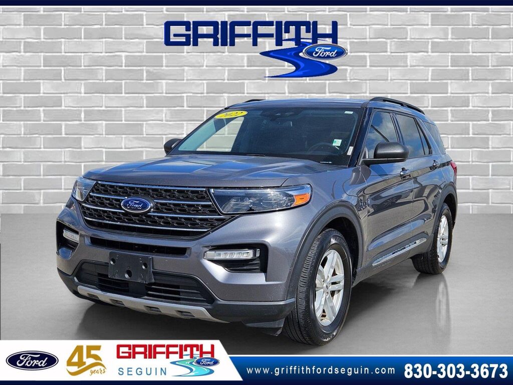 2022 Ford Explorer XLT — photo 1 of 2