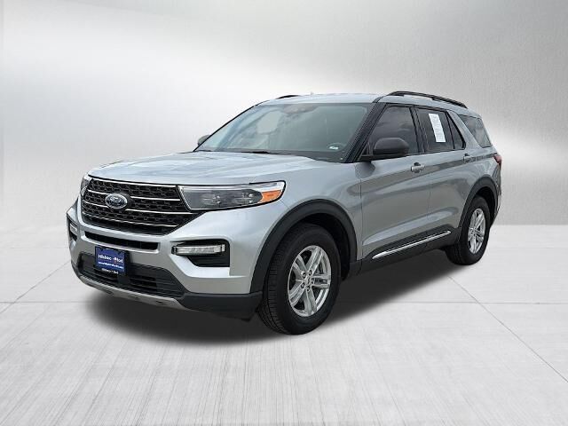 2023 Ford Explorer XLT — photo 1 of 12