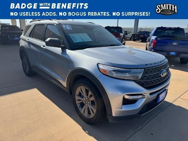 2021 Ford Explorer XLT — photo 1 of 23