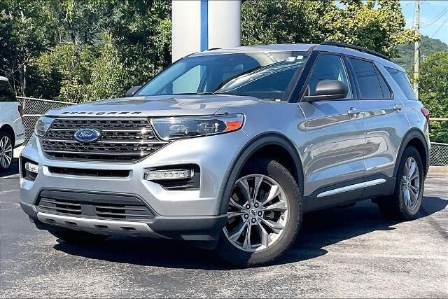 2021 Ford Explorer XLT — photo 1 of 14