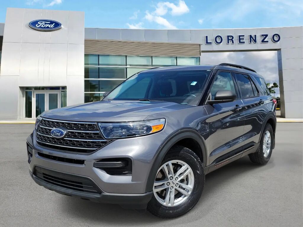 2022 Ford Explorer XLT — photo 1 of 13
