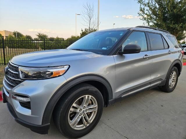 2022 Ford Explorer XLT — photo 1 of 26