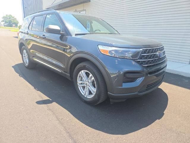 2022 Ford Explorer XLT — photo 1 of 26
