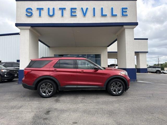 2023 Ford Explorer XLT — photo 1 of 14