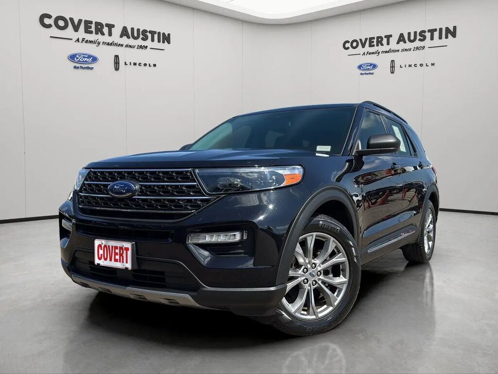2023 Ford Explorer XLT — photo 1 of 26