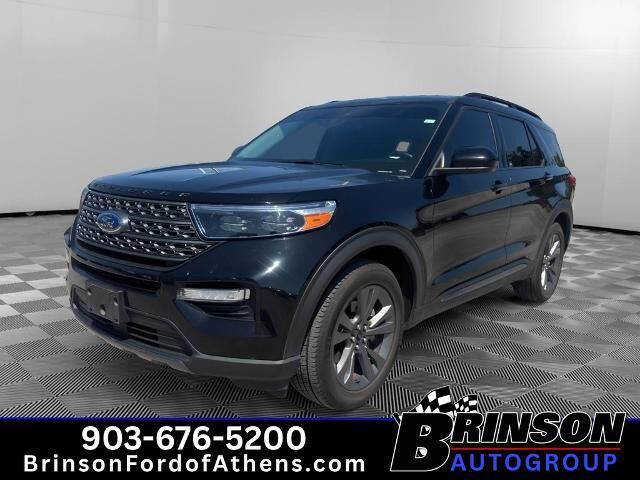 2023 Ford Explorer XLT — photo 1 of 13