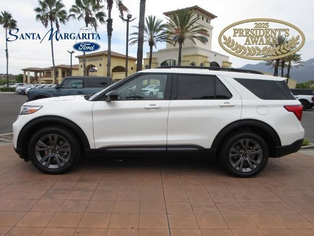 2023 Ford Explorer XLT — photo 1 of 26