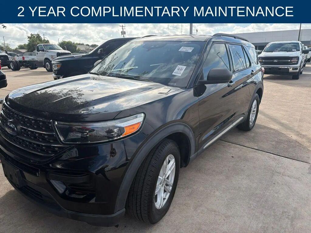 2022 Ford Explorer XLT — photo 1 of 42