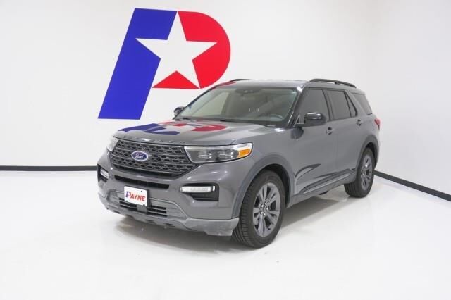 2023 Ford Explorer XLT — photo 1 of 13