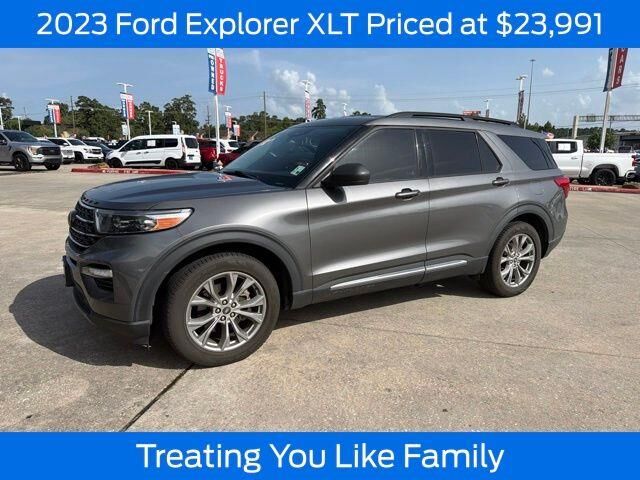 2023 Ford Explorer XLT — photo 1 of 26