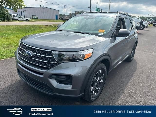 2023 Ford Explorer XLT — photo 1 of 26