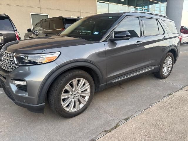 2023 Ford Explorer Limited — photo 1 of 4