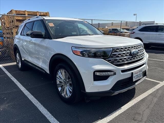 2023 Ford Explorer Limited — photo 1 of 3