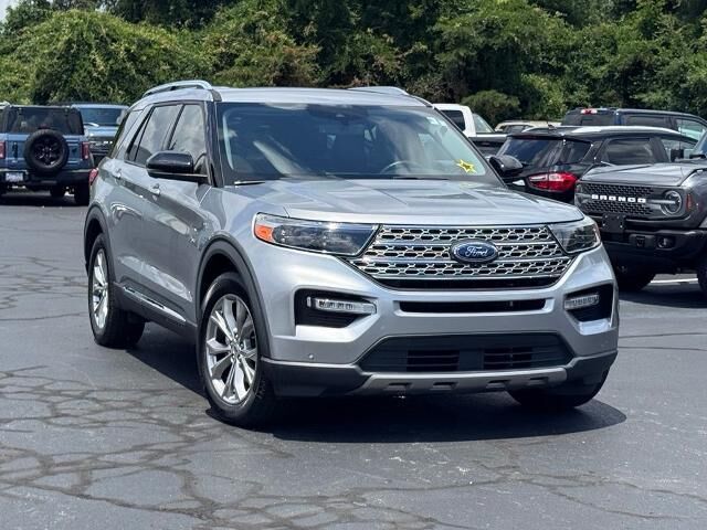 2022 Ford Explorer Limited — photo 1 of 38