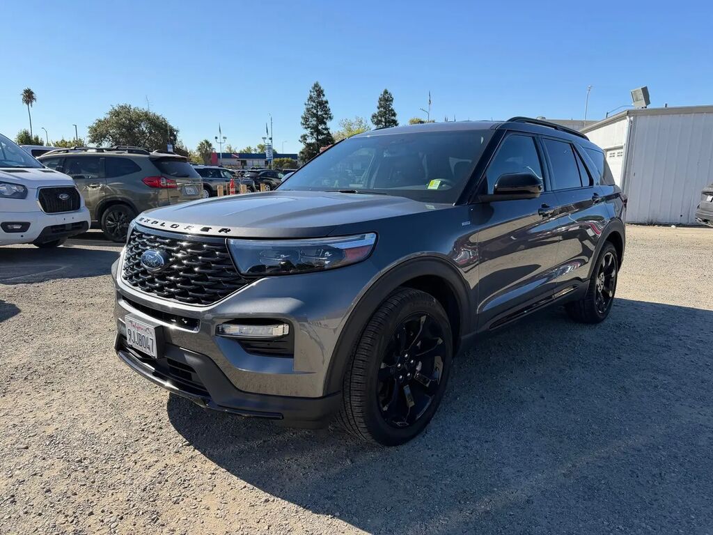 2023 Ford Explorer ST-Line — photo 1 of 12