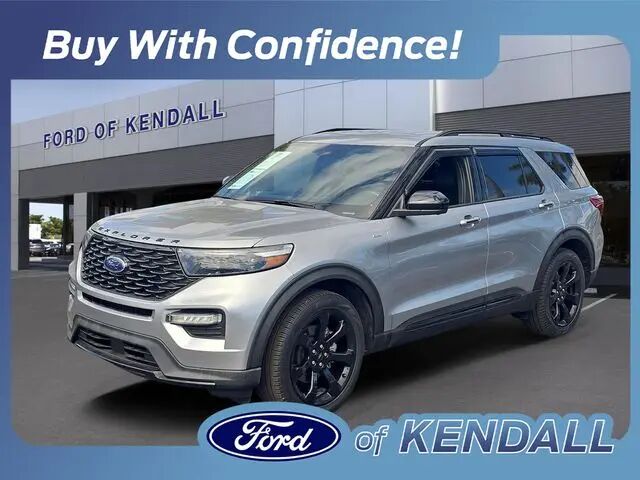 2023 Ford Explorer ST-Line — photo 1 of 26