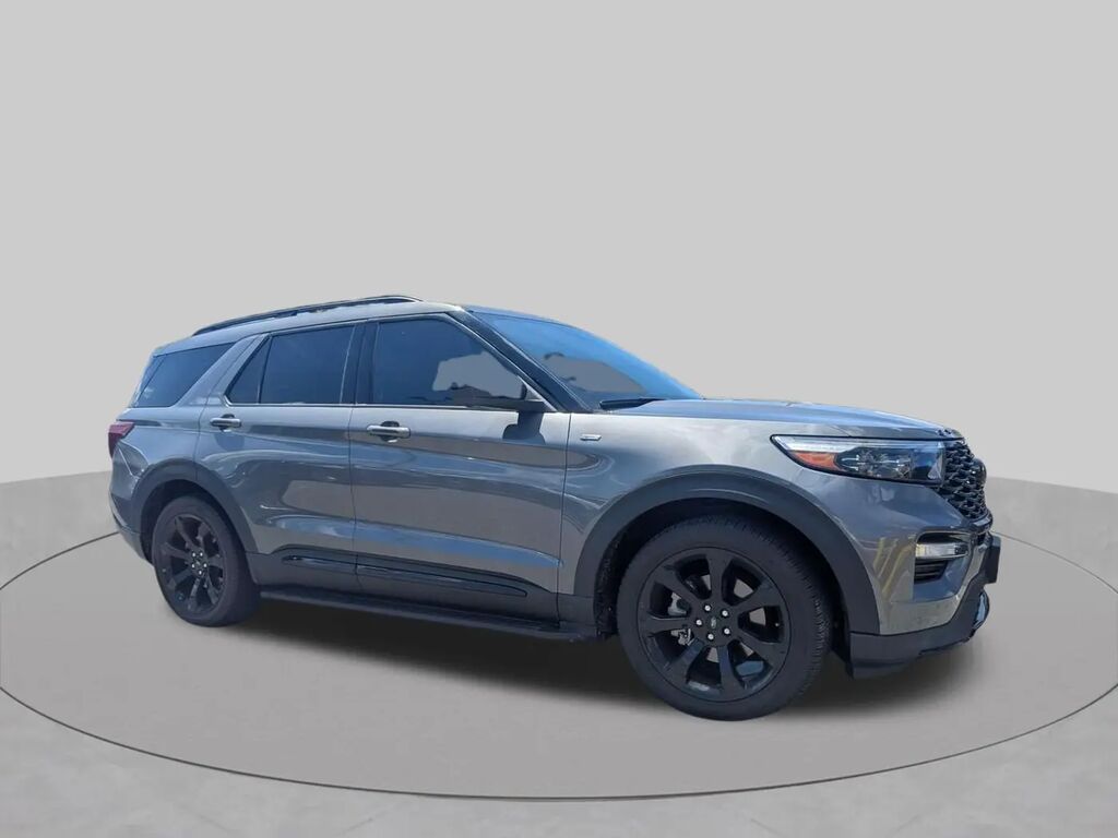 2023 Ford Explorer ST-Line — photo 1 of 48