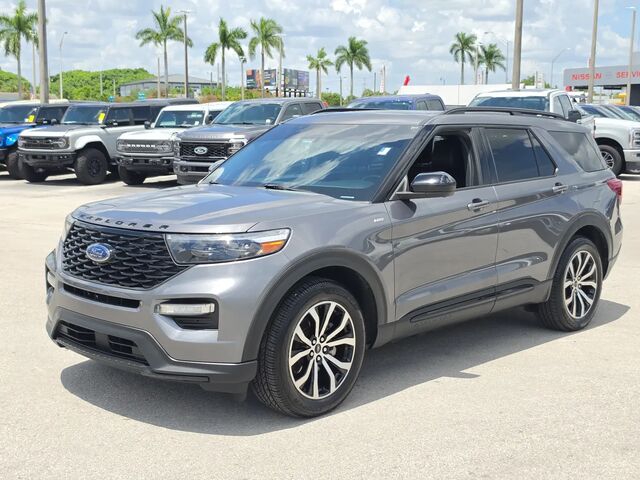 2022 Ford Explorer ST-Line